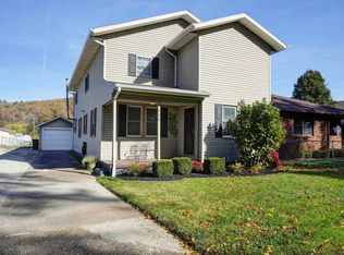 4330 Riverside Dr, Huntington, WV 25705