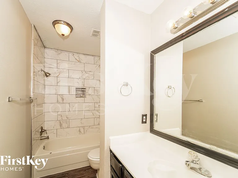 6615 Navidad Rd — Photo 14
