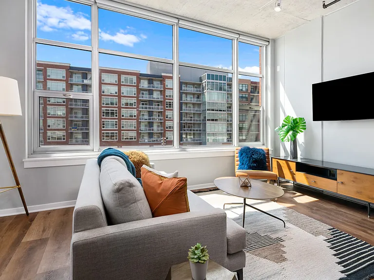 Roosevelt Collection Lofts — Photo 28