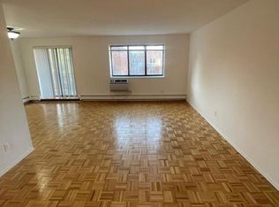 (Undisclosed Address), Great Neck, NY 11021
