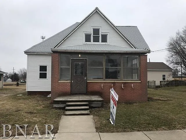 605 S Elm St photo 1