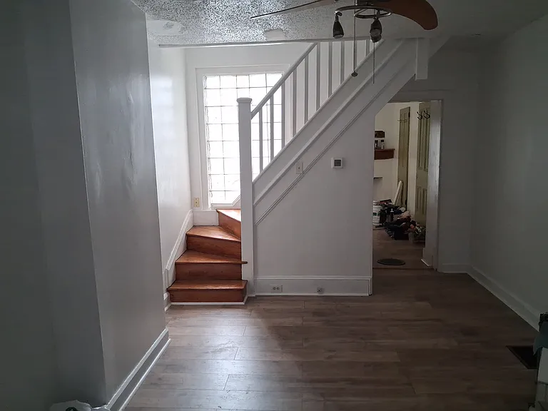 120 W Chestnut St — Photo 3