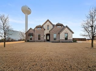 151 Evening Fire Dr, Waxahachie, TX 75165