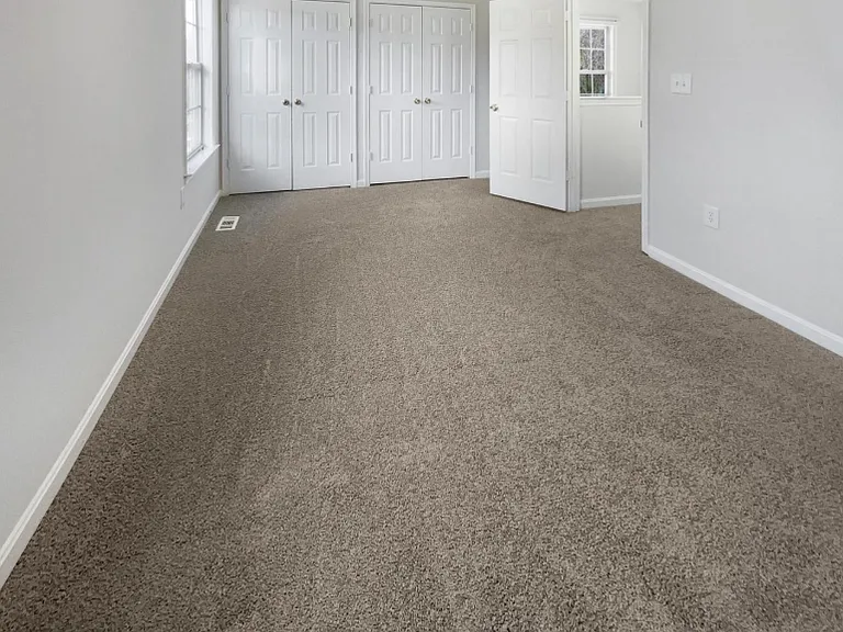 2541 Markham Ln — Photo 11
