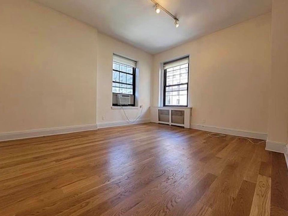 1st image of 49 Park Ave #4S