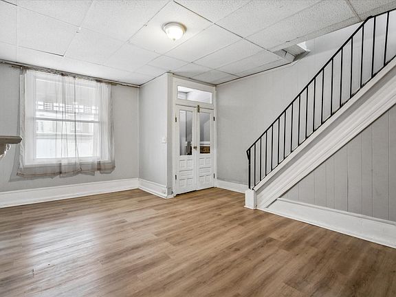 3rd image of 4277 Mantua Ave