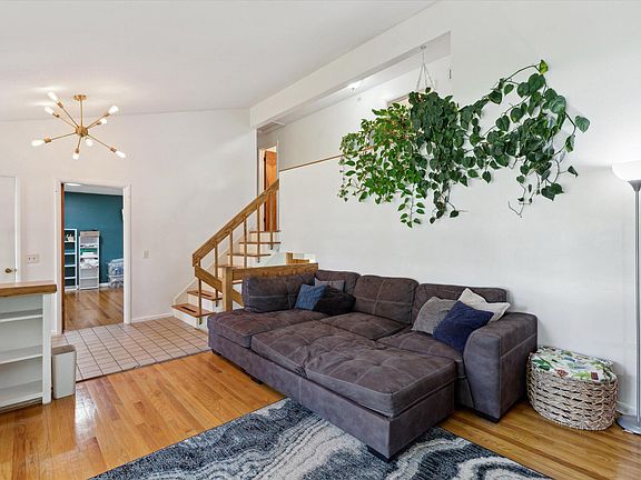 5th image of 503 Marigold Ave