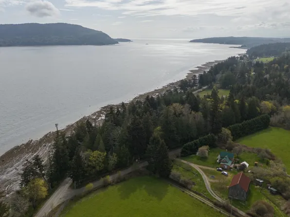 East Rd, Comox Valley, BC V0R 1T0