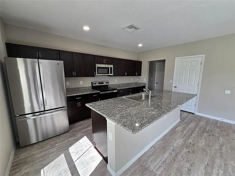5493 Siltstone St — Photo 10