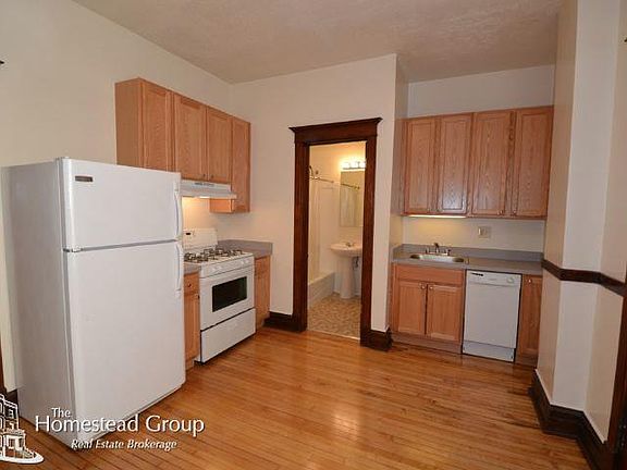 2nd image of 3825 N Damen Ave #2F