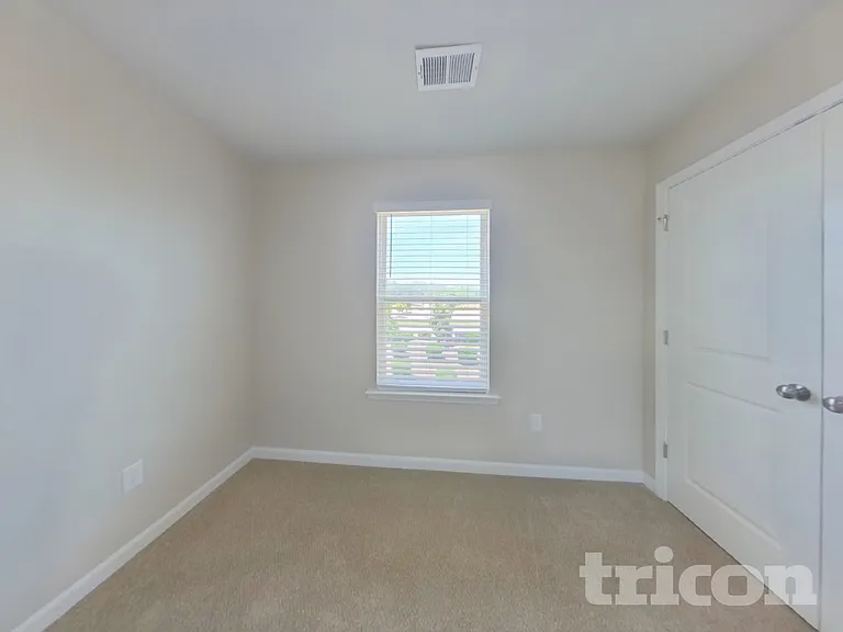 280 Paulownia Cir — Photo 9