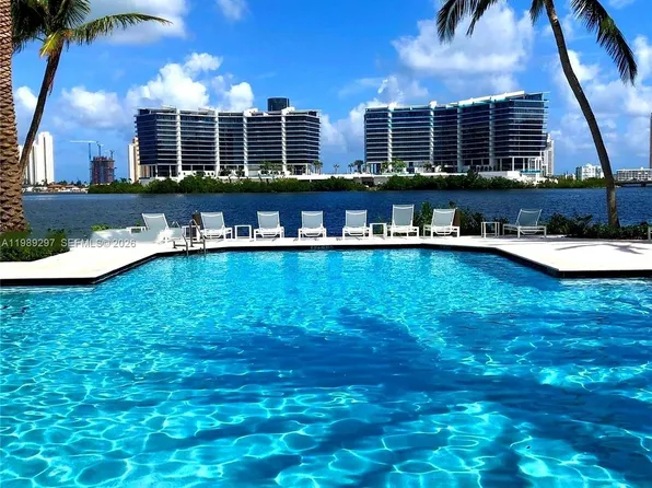 3255 NE 184th St APT 12509, Aventura, FL 33160