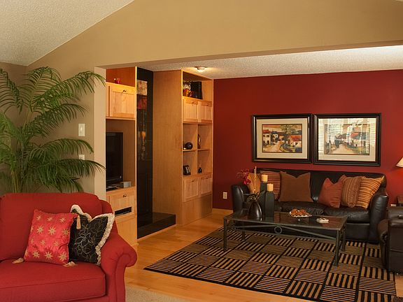 3rd image of 1700 Louis Ln
