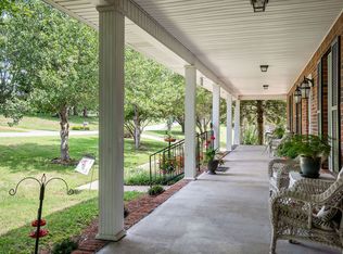 137 Dan Dr, Gordonsville, TN 38563