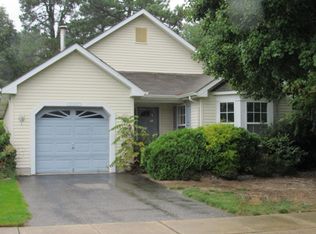 1 Meadows Ln, Whiting, NJ 08759