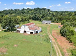 1560 W Dumplin Valley Rd, Dandridge, TN 37725