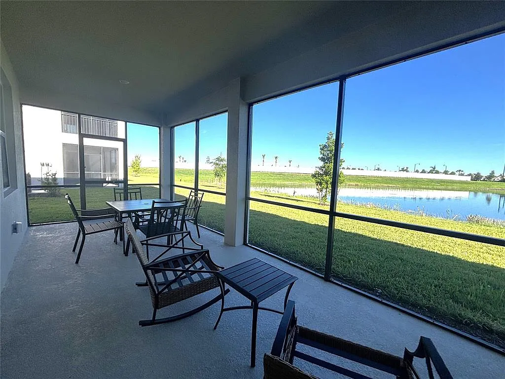 3 bed, 2.0 bath, 1741 sqft, $7,500 — Photo 2