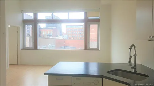 804 Chapel St #203 Photo 1
