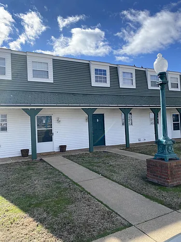 2209 Race St Photo 1