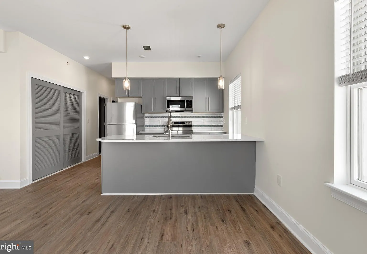 3 bed, 2.0 bath, $2,050 — Photo 3