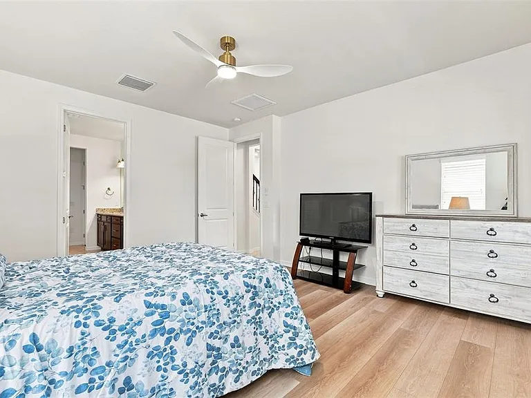 12846 Payton St — Photo 27