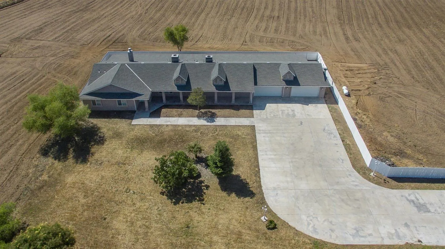 17035 Road 400 photo 1