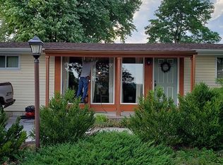 709 River Ridge Rd, Louisiana, MO 63353