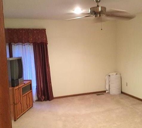 5th image of 12716 E 64th Ct