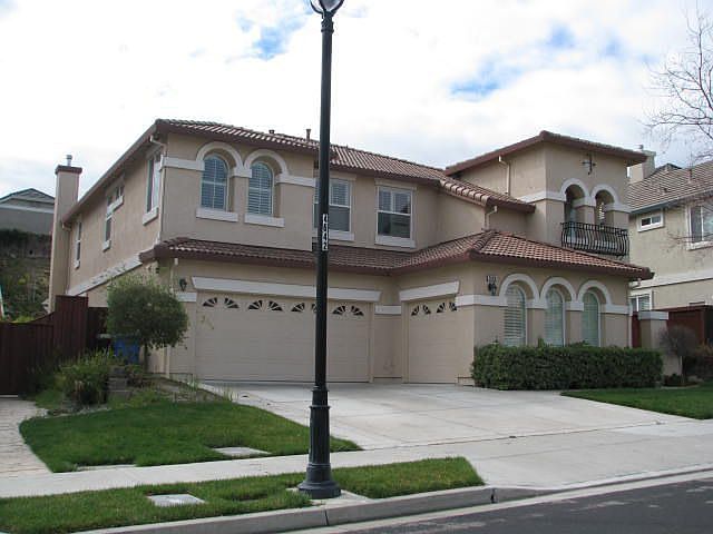 2nd image of 2626 Torrey Pines Dr