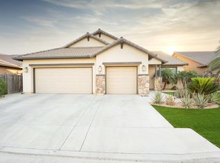 4011 S Parkwood St, Visalia, CA 93277