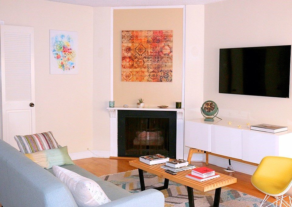 2nd image of 914 Lincoln Blvd APT 203