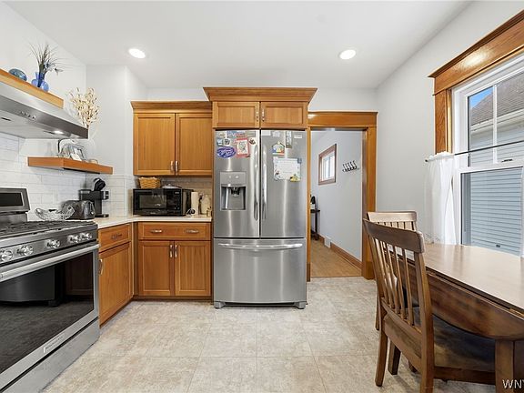 5th image of 22 Wichita Rd