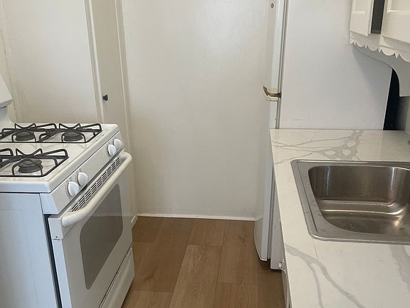 2nd image of 140 S Canon Dr APT 104