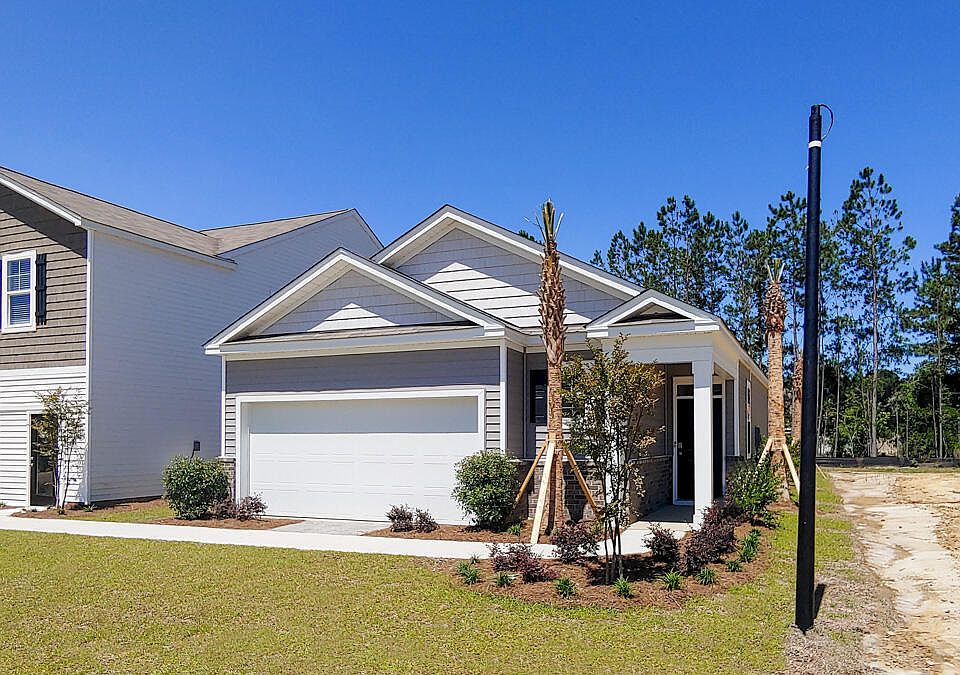 1st image of 107 Blossom Wood Blvd