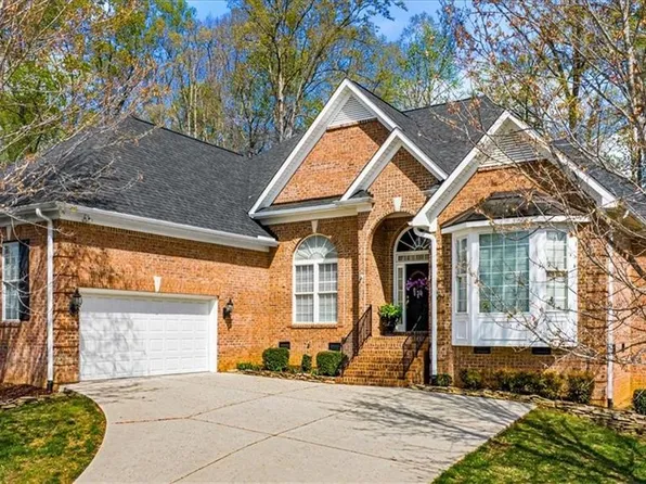 708 Croswell Ct, Whitsett, NC 27377