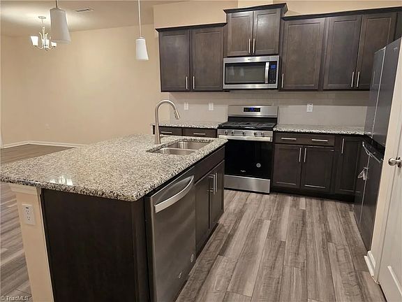 4th image of 883 Falls Grove Trl #883