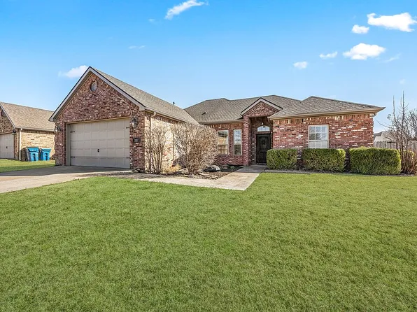 3107 SW Silverbark Rd, Bentonville, AR 72713