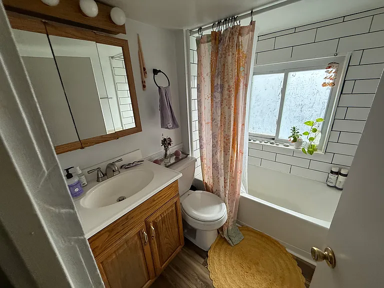 1290 Warren Rd #B — Photo 6