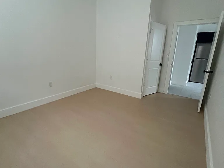 100 Clinton Ave #101A — Photo 2