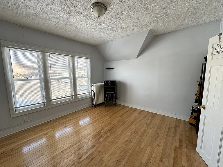 648 Iglehart Ave #2 — Photo 6
