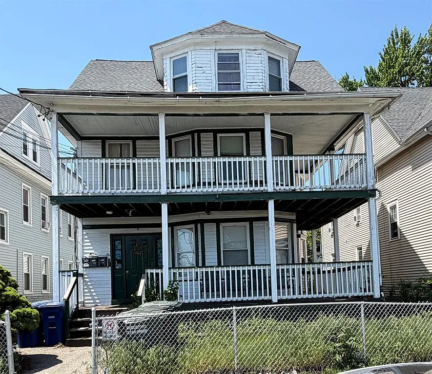 2 bed, 2200 sqft, $1,900 — Photo 4