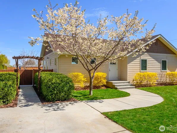 2143 NE Valley Road, Moses Lake, WA 98837