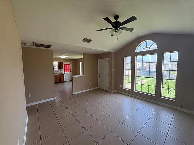 9100 Titans Dr — Photo 3