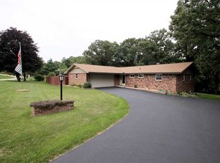 5418 Lakecrest Rd, Caledonia, IL 61011