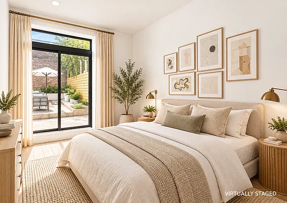 Bedroom, photo 1