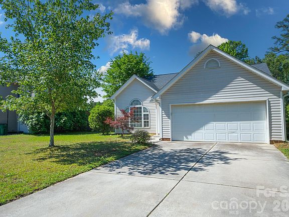 2nd image of 1110 Newfound Hollow Dr