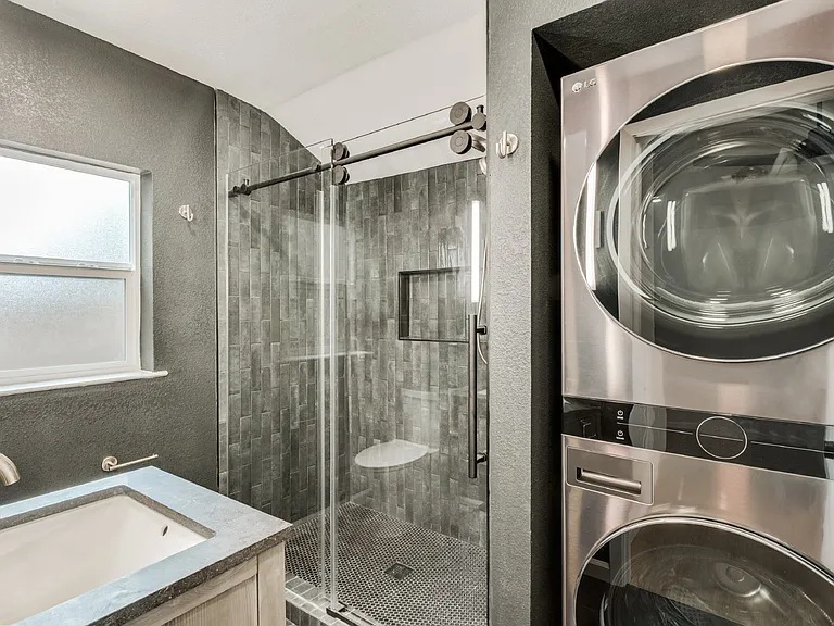2827 W Cantey St — Photo 10