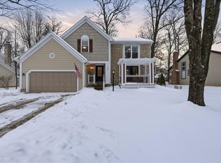 352 Spruce Hill Dr, Columbus, OH 43230