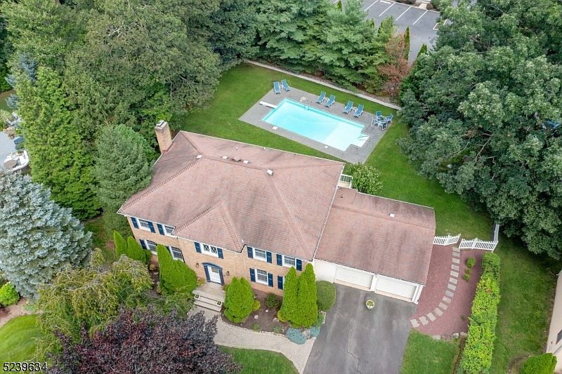 19 Thornhill Dr, Ramsey, NJ 07446 Zillow