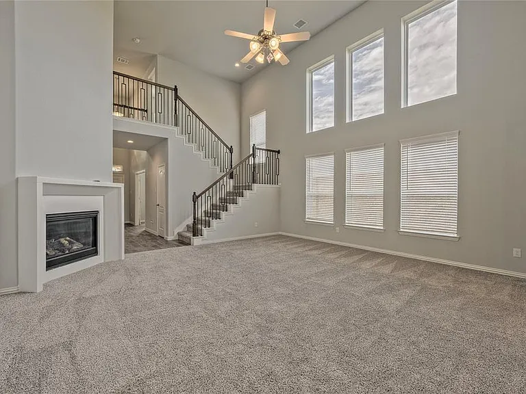 32962 Silver Meadow Way — Photo 4